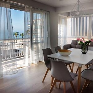 Seaside Views Apartment In Salou